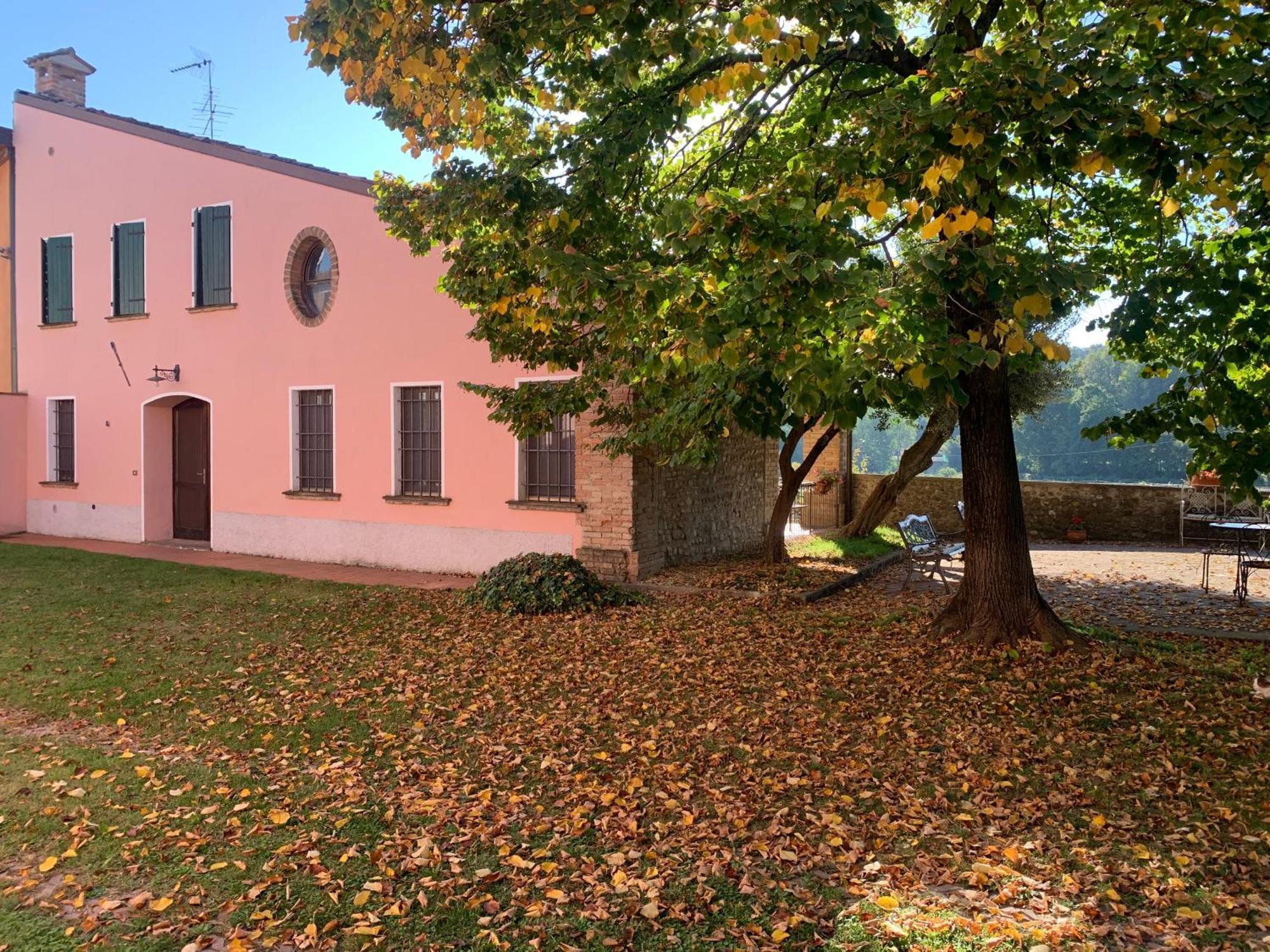 Agriturismo Case In Collina ヴォルタ・マントヴァーナ エクステリア 写真
