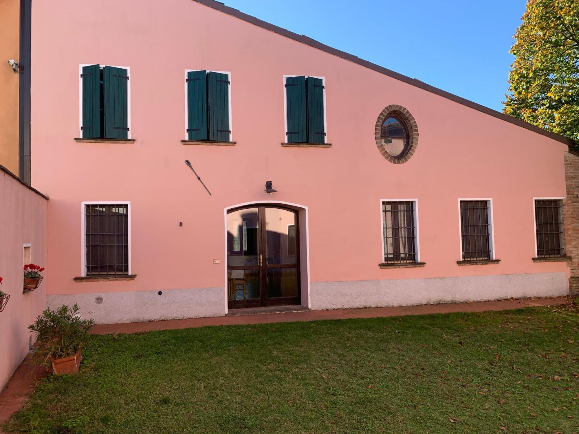 Agriturismo Case In Collina ヴォルタ・マントヴァーナ エクステリア 写真