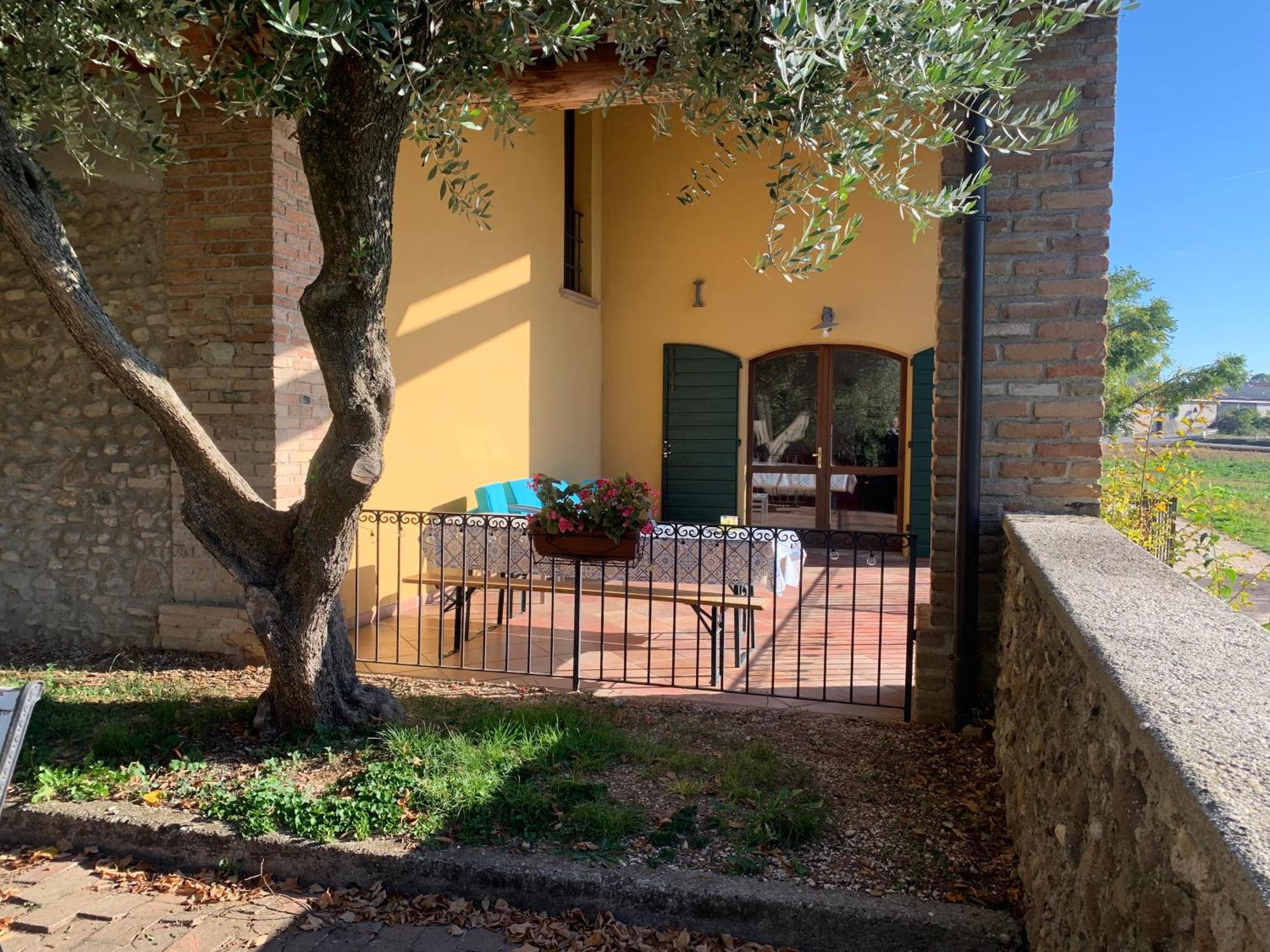 Agriturismo Case In Collina ヴォルタ・マントヴァーナ エクステリア 写真