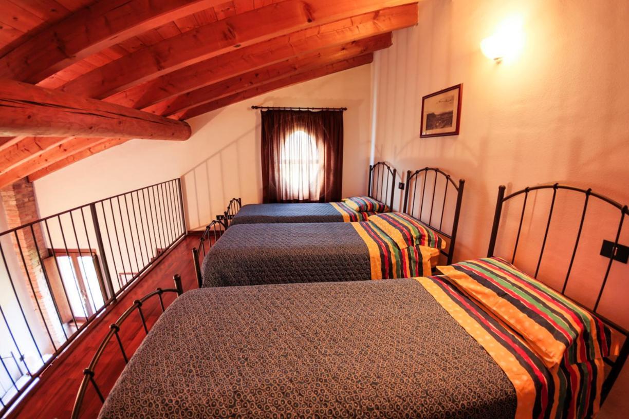Agriturismo Case In Collina ヴォルタ・マントヴァーナ エクステリア 写真